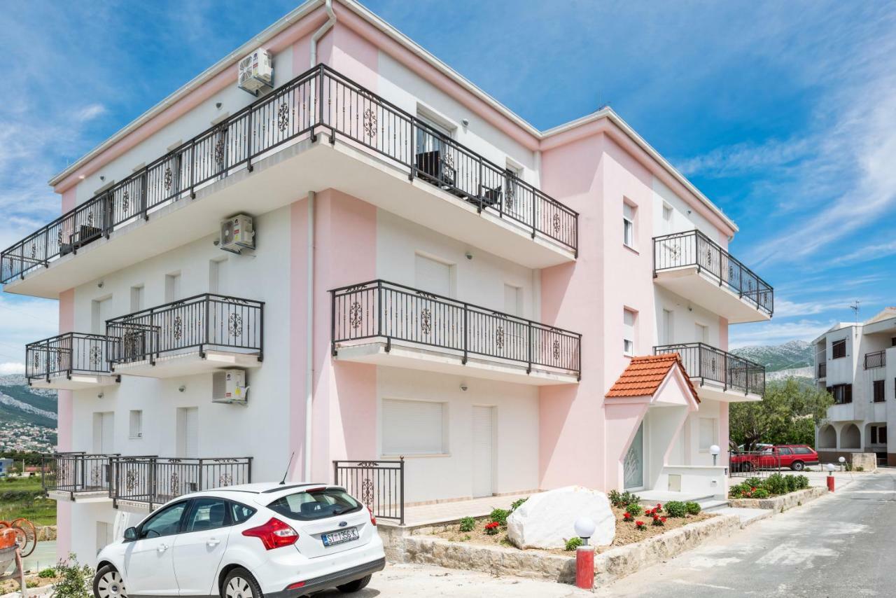 Aaa Anic Amazing Apartments Deluxe Split Exterior photo